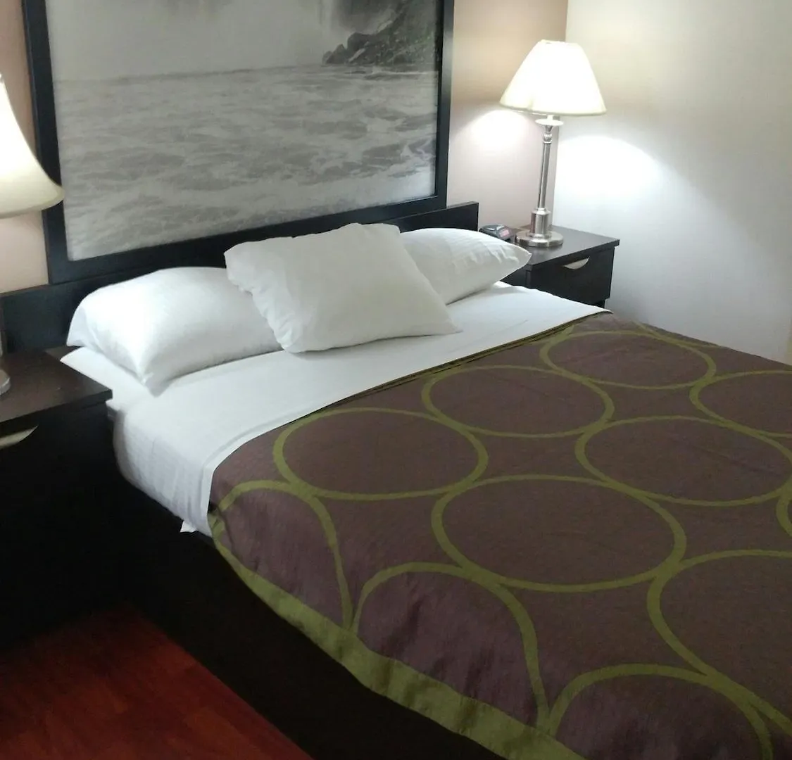 Super 8 By Wyndham Cambridge/Kitchener/Waterloo Area Hotel